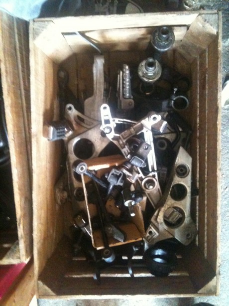 Repose-pieds AR, sélecteurs, etc.